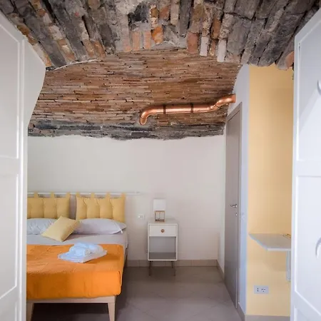 La Casa Dei Tre Pesci * Torno